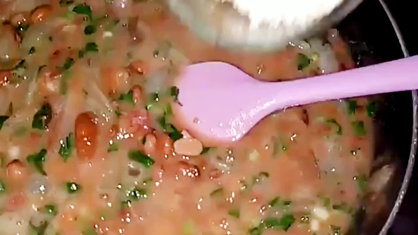 preferir mais duro acrescente mais farinha de mandioca. Acerte o sal.