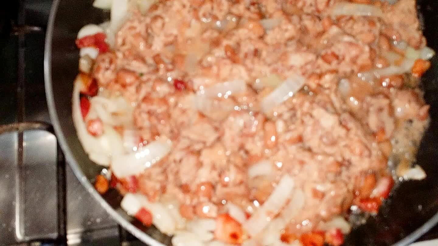 m fogo baixo. Acrescente pimenta malagueta a gosto.