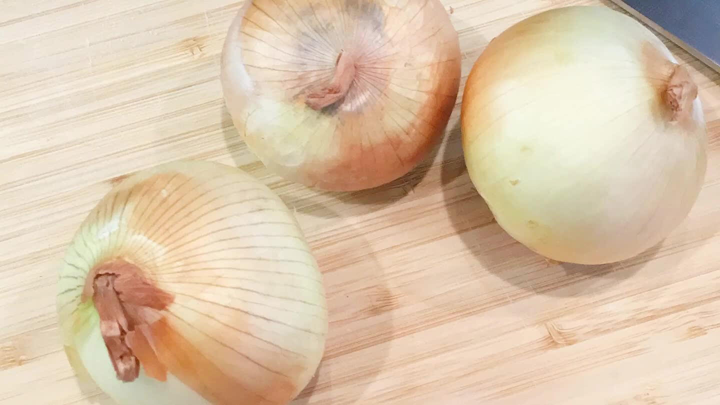 Slice up the onion.