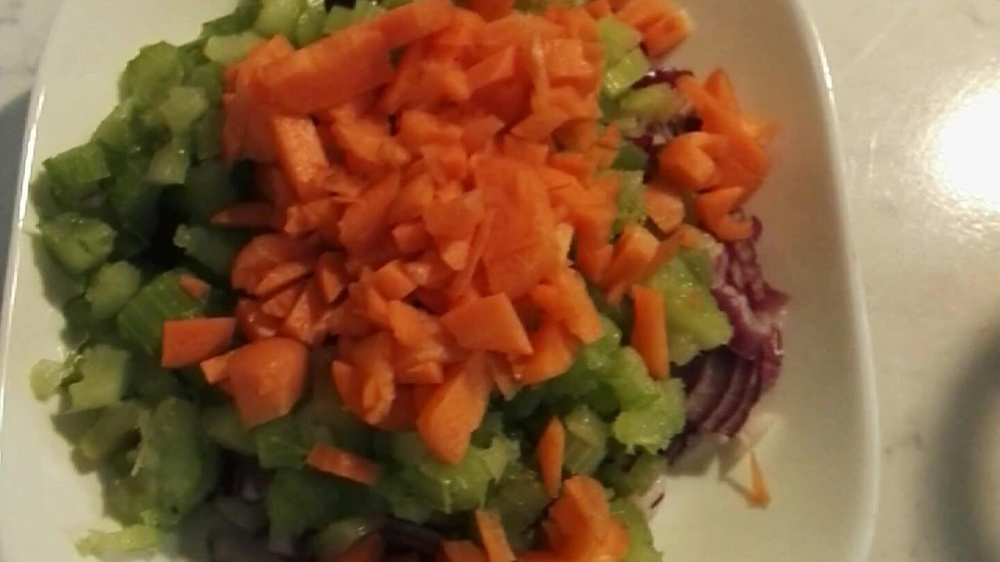 spicchio d'aglio. Quindi aggiungere