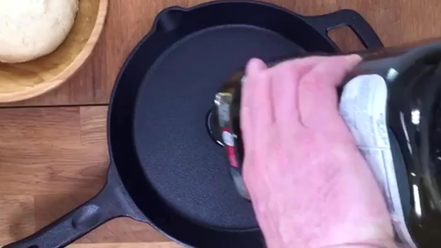 ough in the center, then gently press it to the edges and up the sides of the pan. A little flour on your fingers will help keep it from sticking.