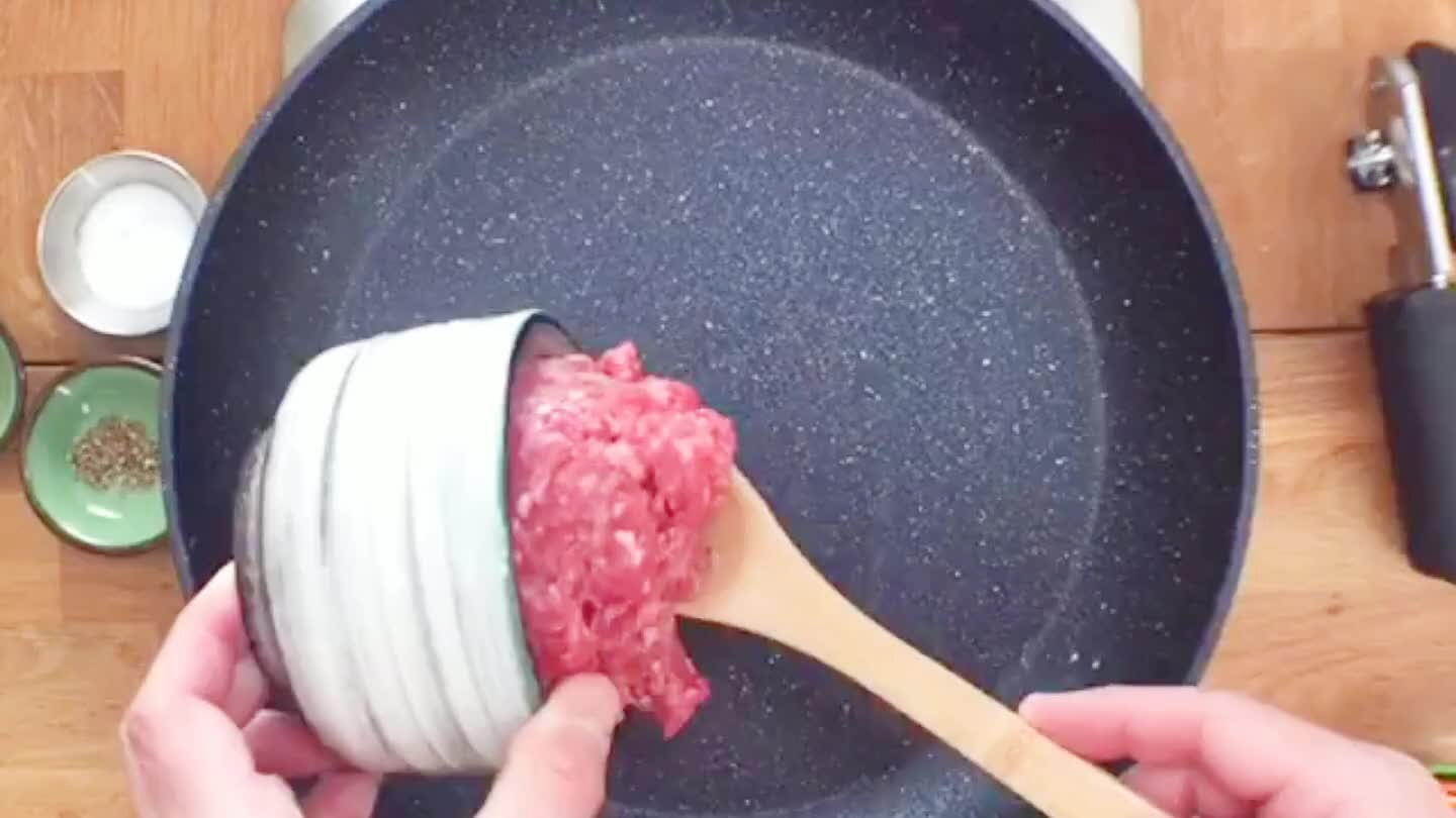 Brown the ground beef in a sauté pan over medium-high heat. When it starts to get a little crispy add the thyme, oregano, and a little salt. Remove from heat.