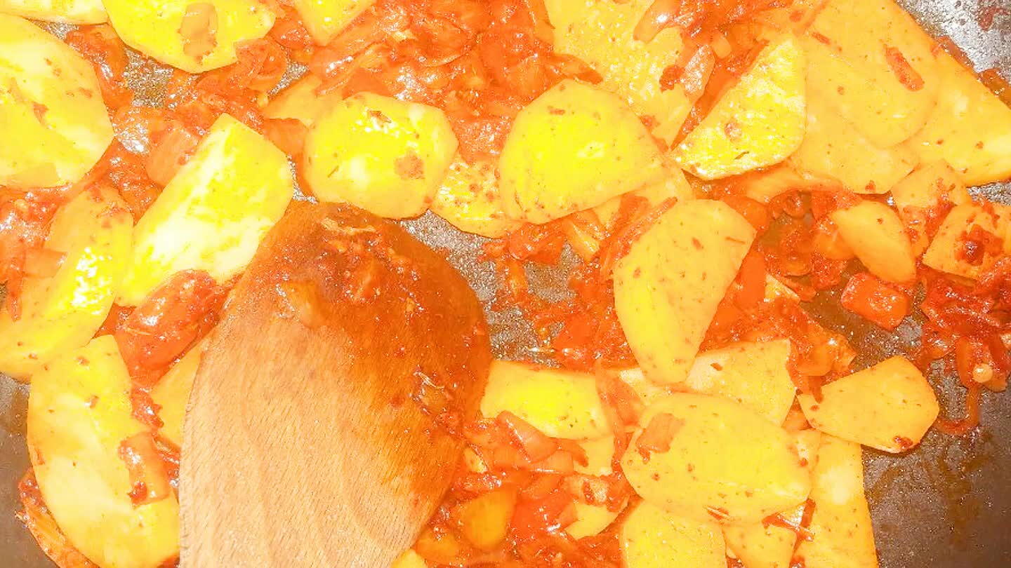 Mix it all together and cook on a medium heat for a few seconds