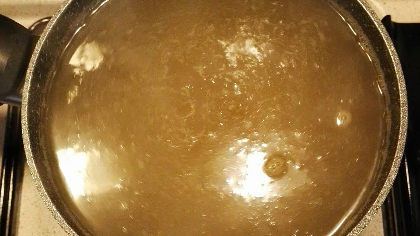 iggere con olio per qualche minuto.