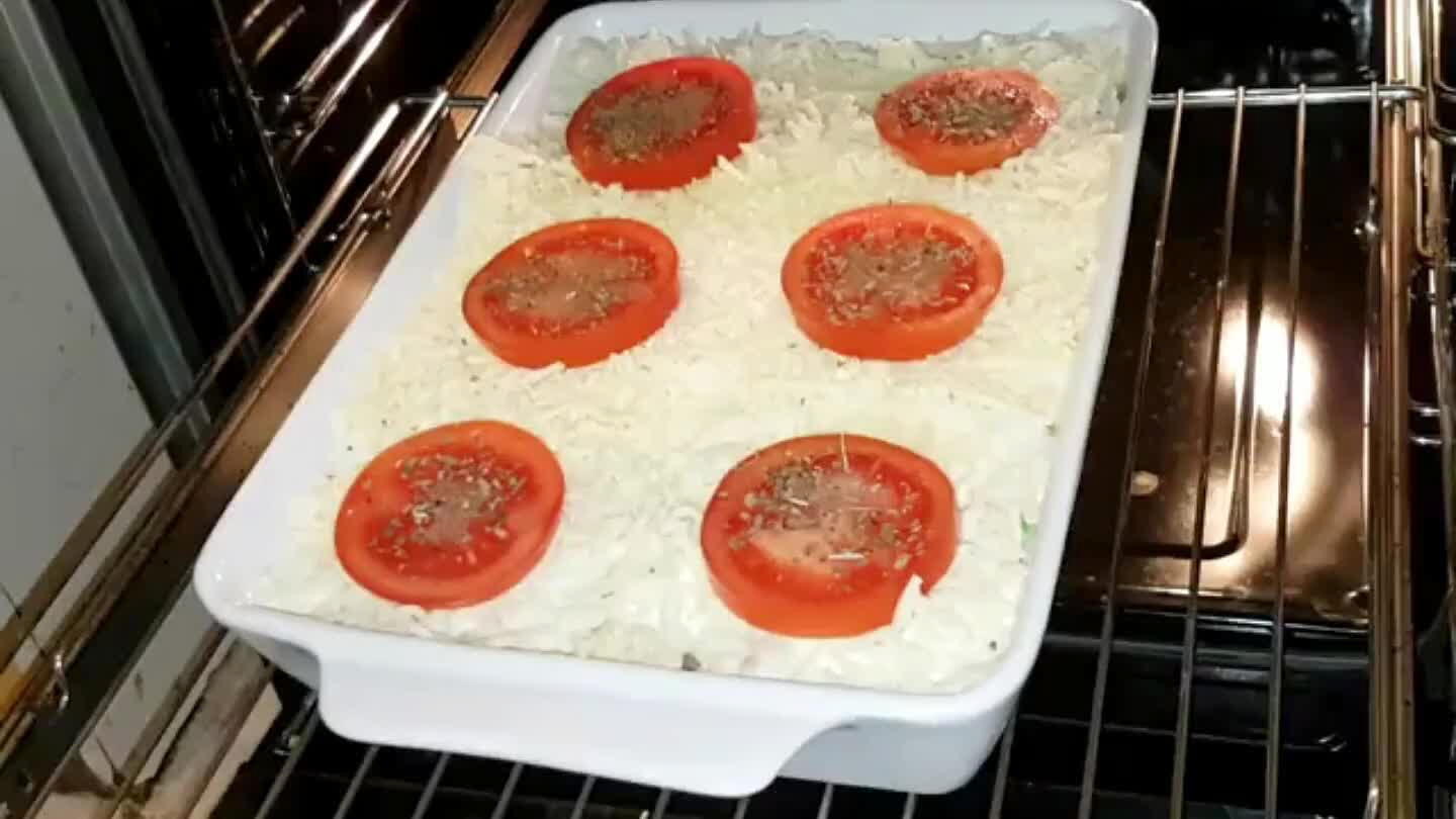 süsse addig, amíg a mozarella megpirul.