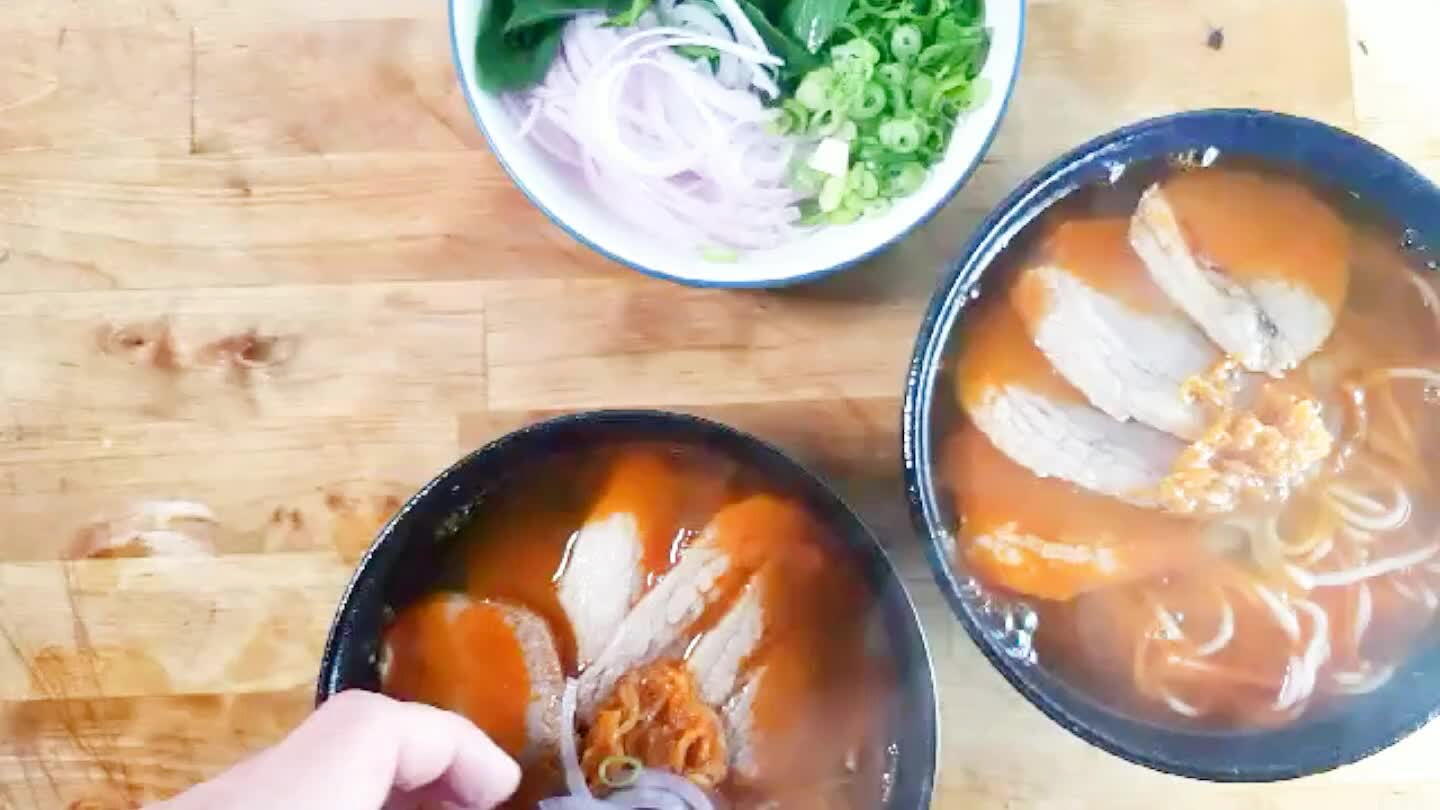 's missing here... Traditionally, this soup is garnished with cubes of coagulated pigs blood. Normally I'm pretty open to stuff like that, but I just wasn't in the mood today.