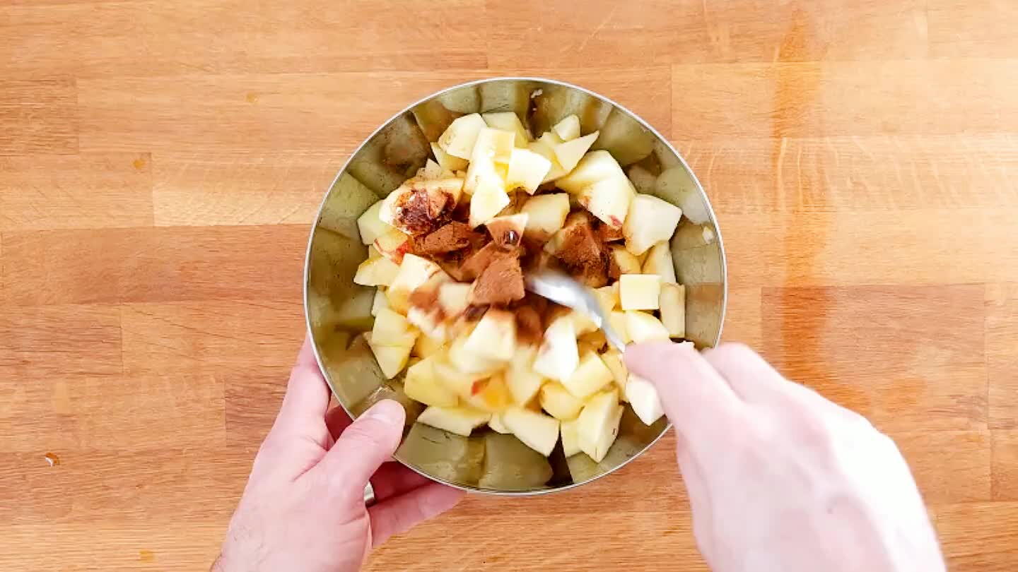 Stir up all of the ingredients.