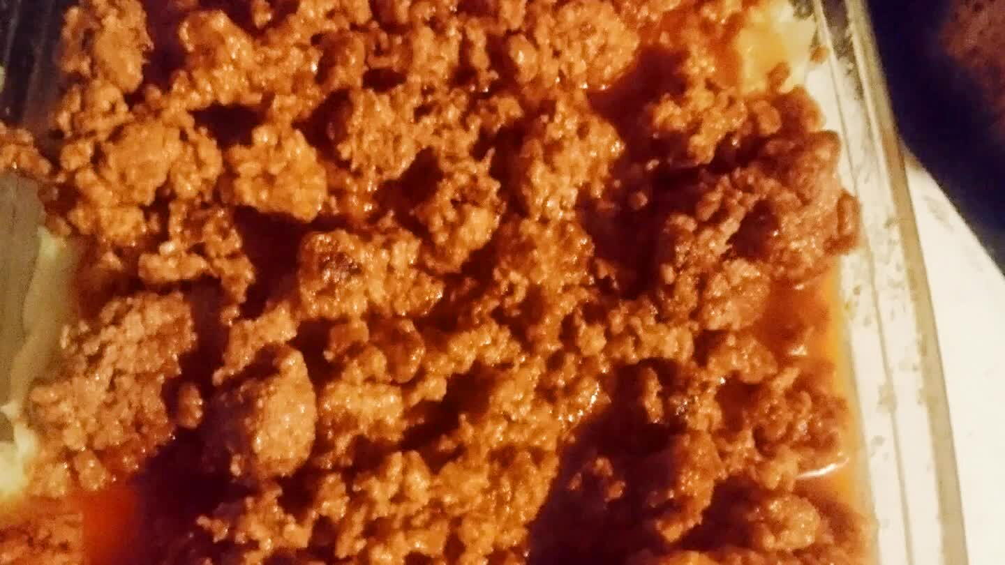 Colocar queso cheddar sobre la capa superior de Puré y llevar a horno medio durante 10 minutos