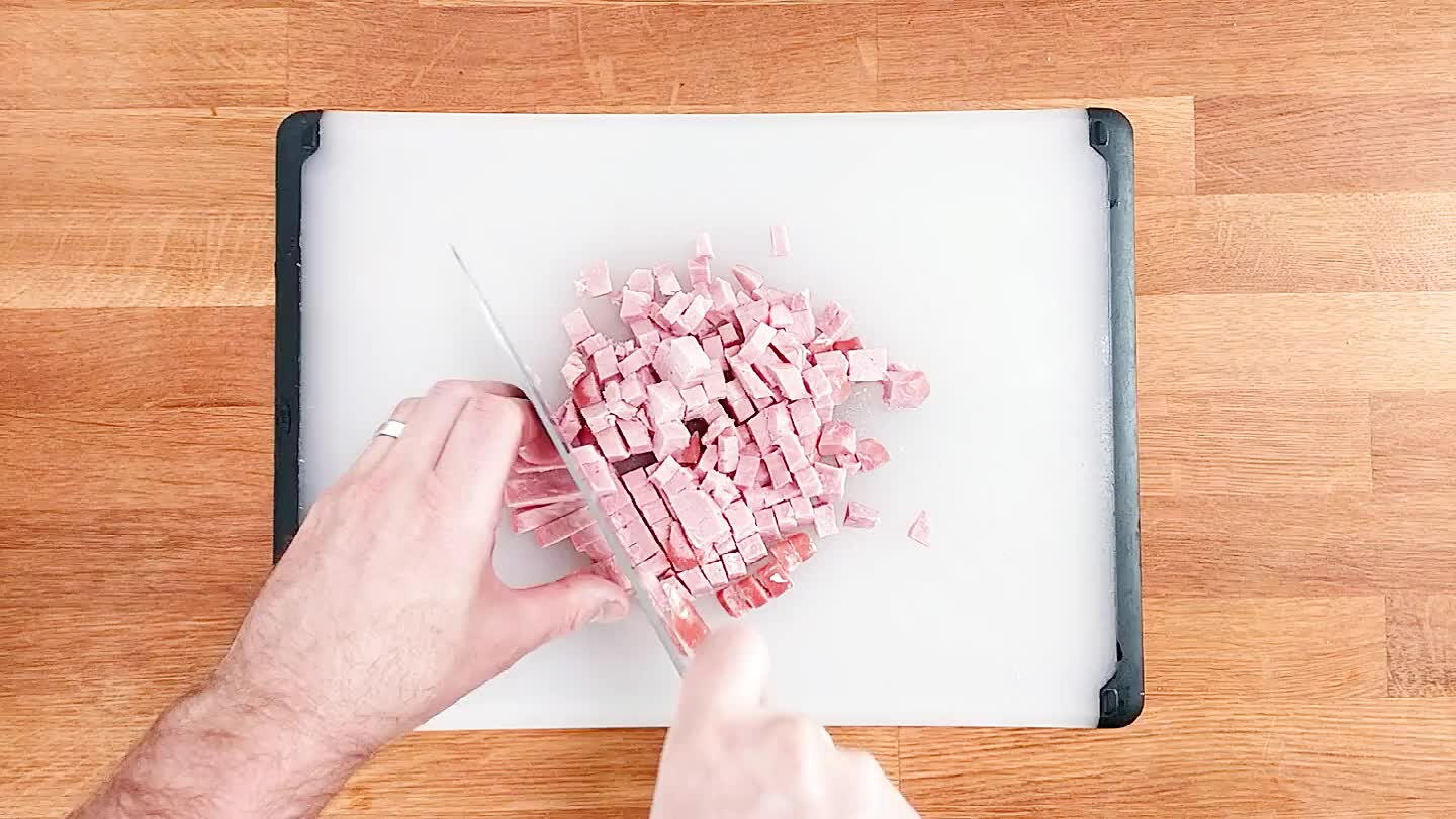 e omelette, but you can make a few omelettes or save the extra ham for later.