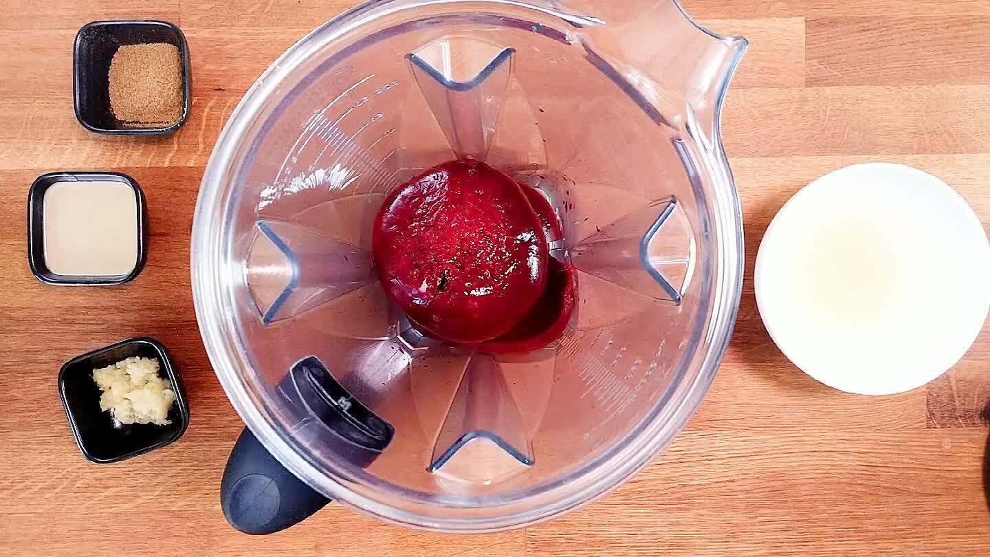 Všetky ingrediencie spojte v mixéri