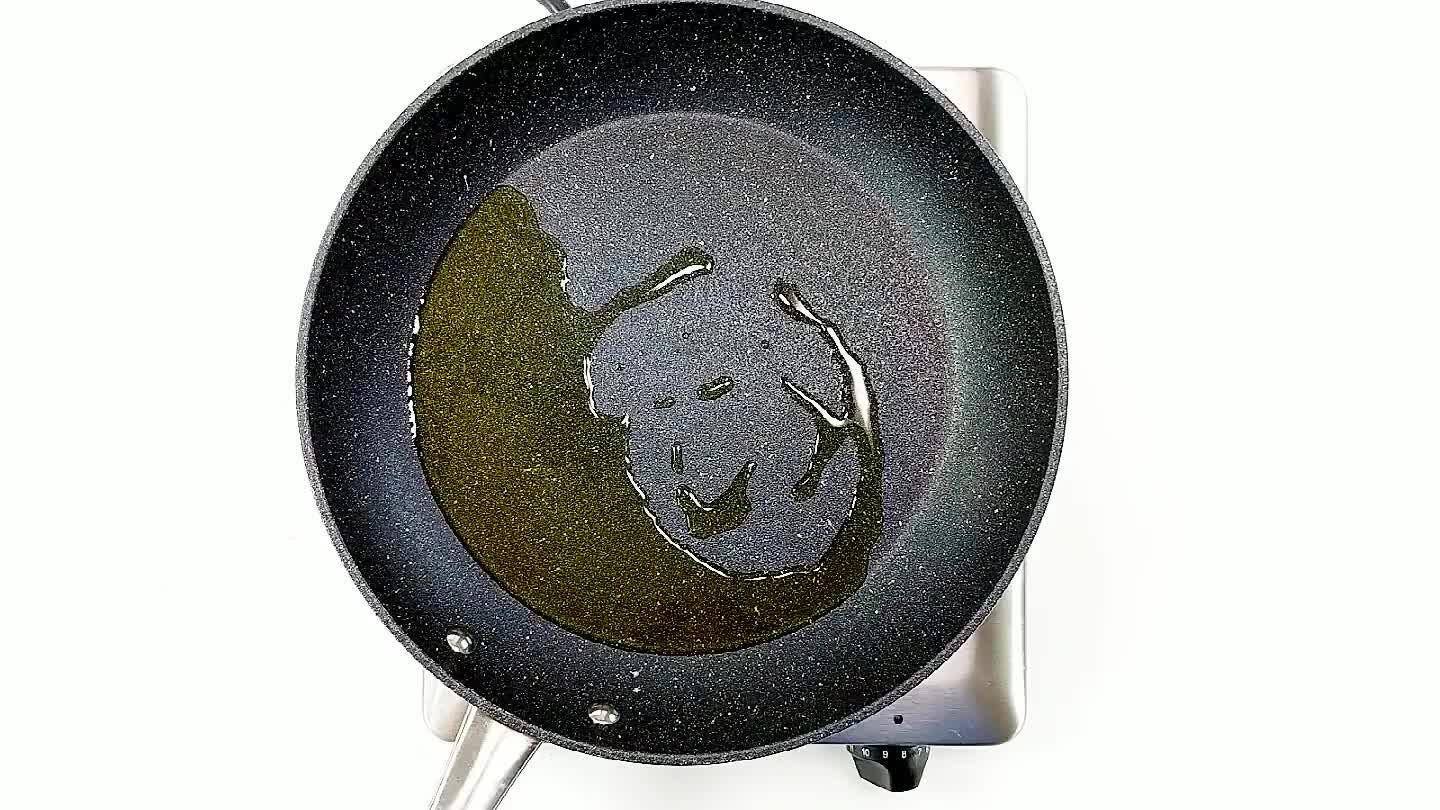 cken away from you, so as not to splash hot oil on yourself. I cooked only 2 pieces at a time because I did not want to crowd the pan.