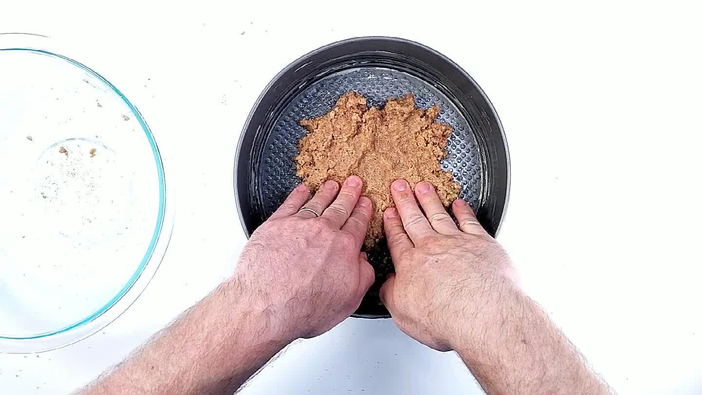 ou don't have a springform pan, a simple pie dish will work fine.