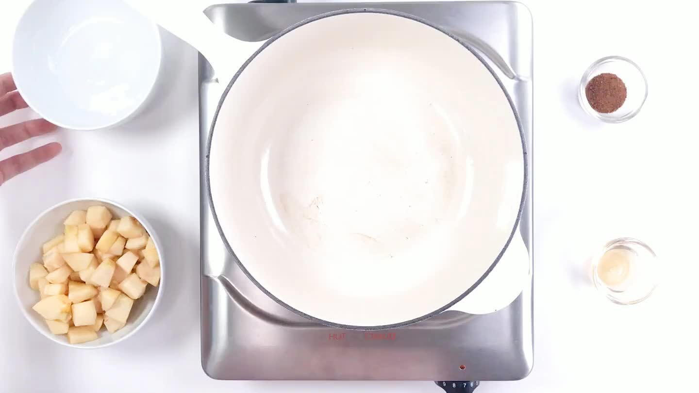 Add the apples, water, cider and coconut sugar to a saucepan