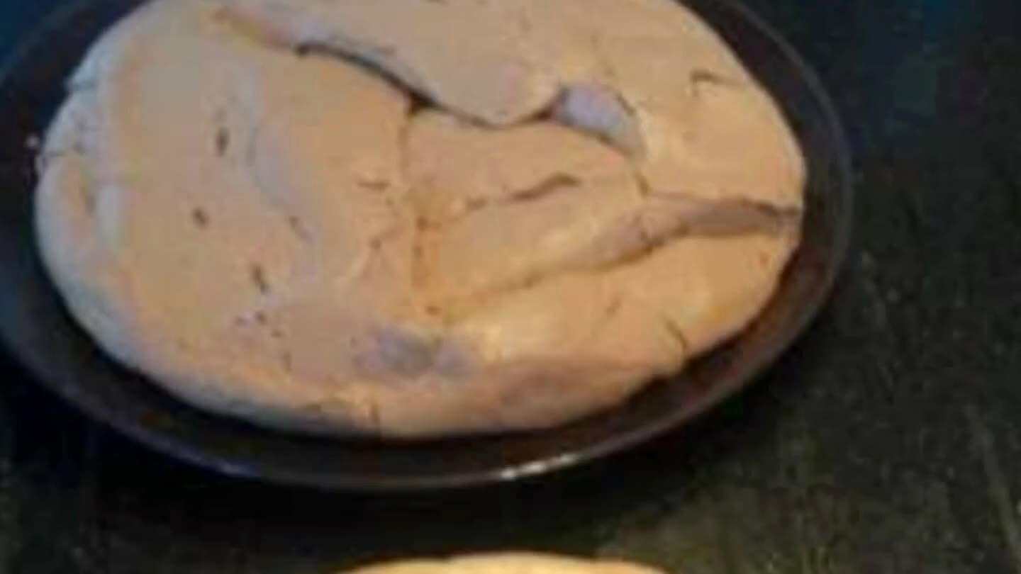 n 4 bruine, spreid het mooi uit. Voor de grote pavlova 2 witte en 1 bruine