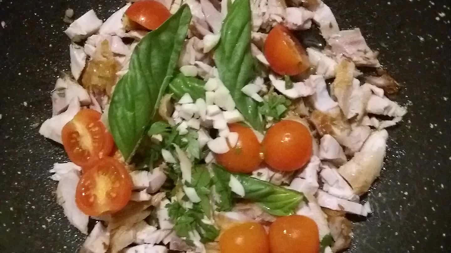 .un bicchiere di vino rosso Zironiano...e portare a cottura con fuoco lento..