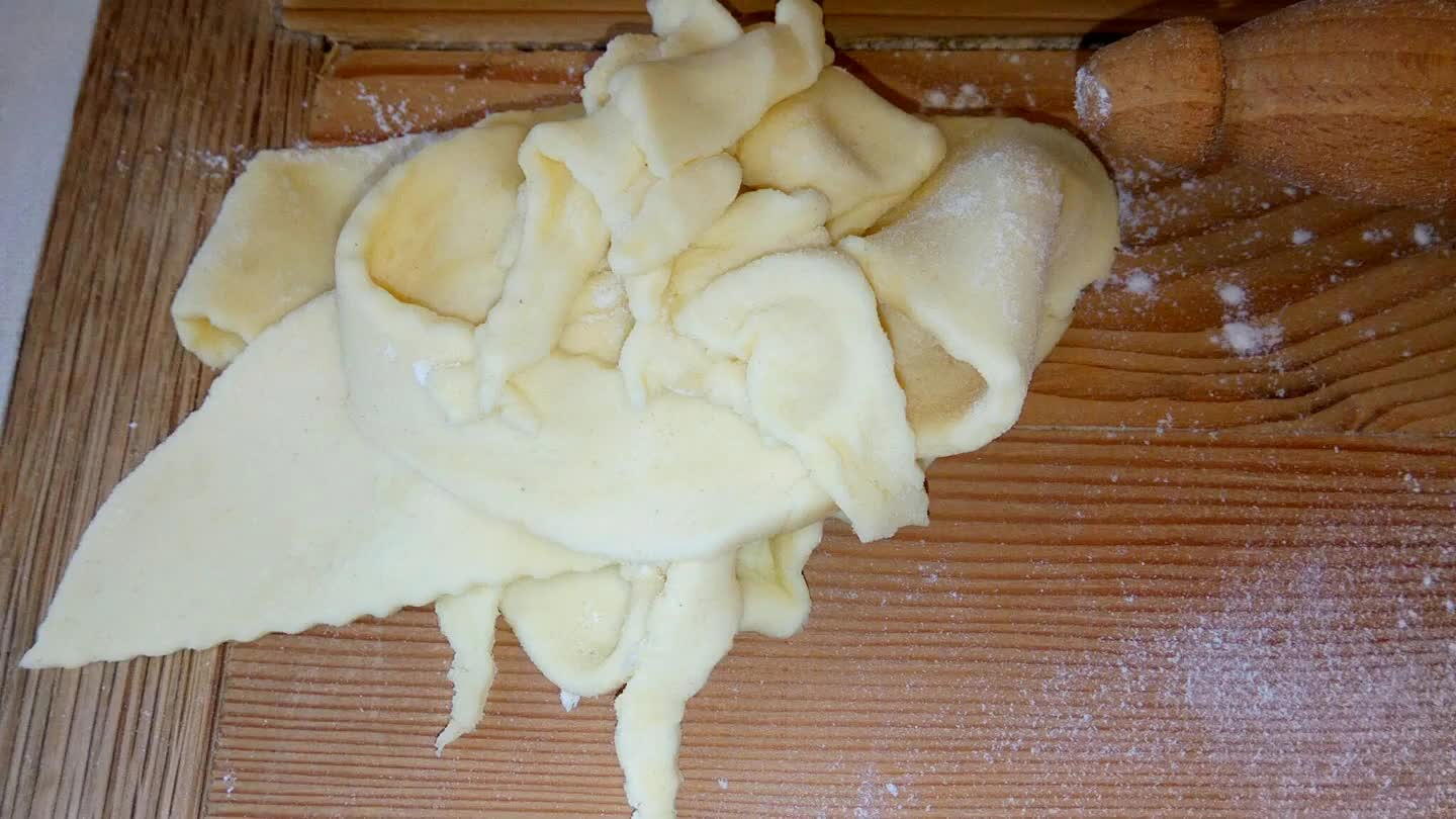 uje, keď je vychladené. Nakoniec spracujeme odrezky.