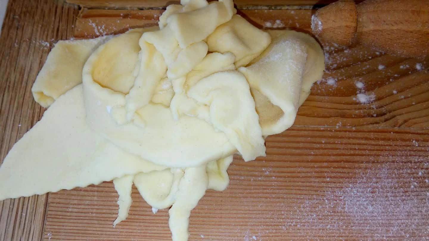 uje, keď je vychladené. Nakoniec spracujeme odrezky.