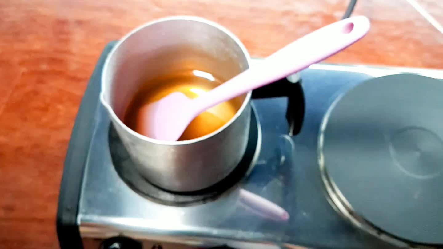 r fazer antes, usar gelada) coloque em um recipiente que fique bom para molhar o bolo