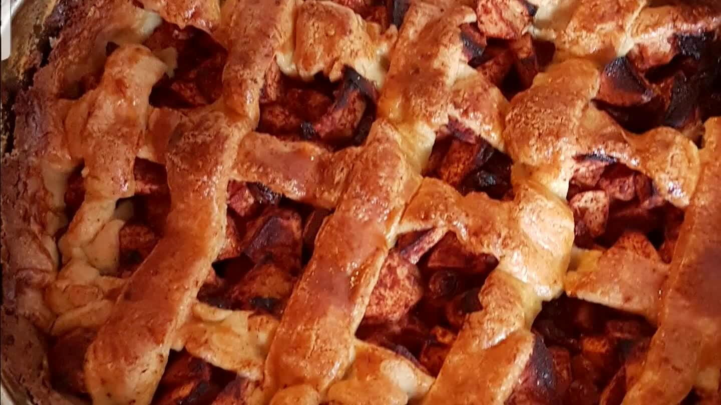 En zet de taart in de oven voor ongeveer 60 à 65 minuten.