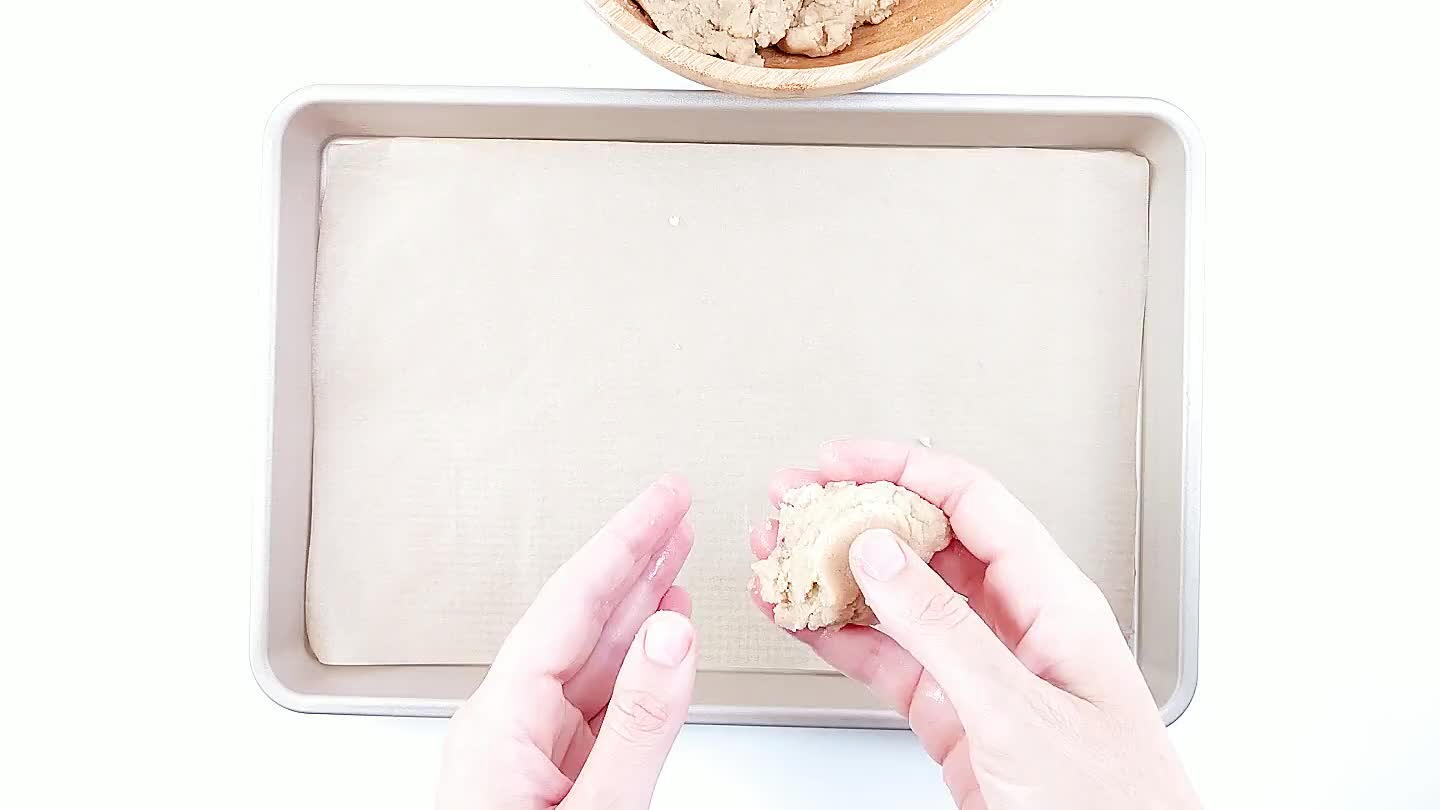 't melt. They will keep the same form after baked.