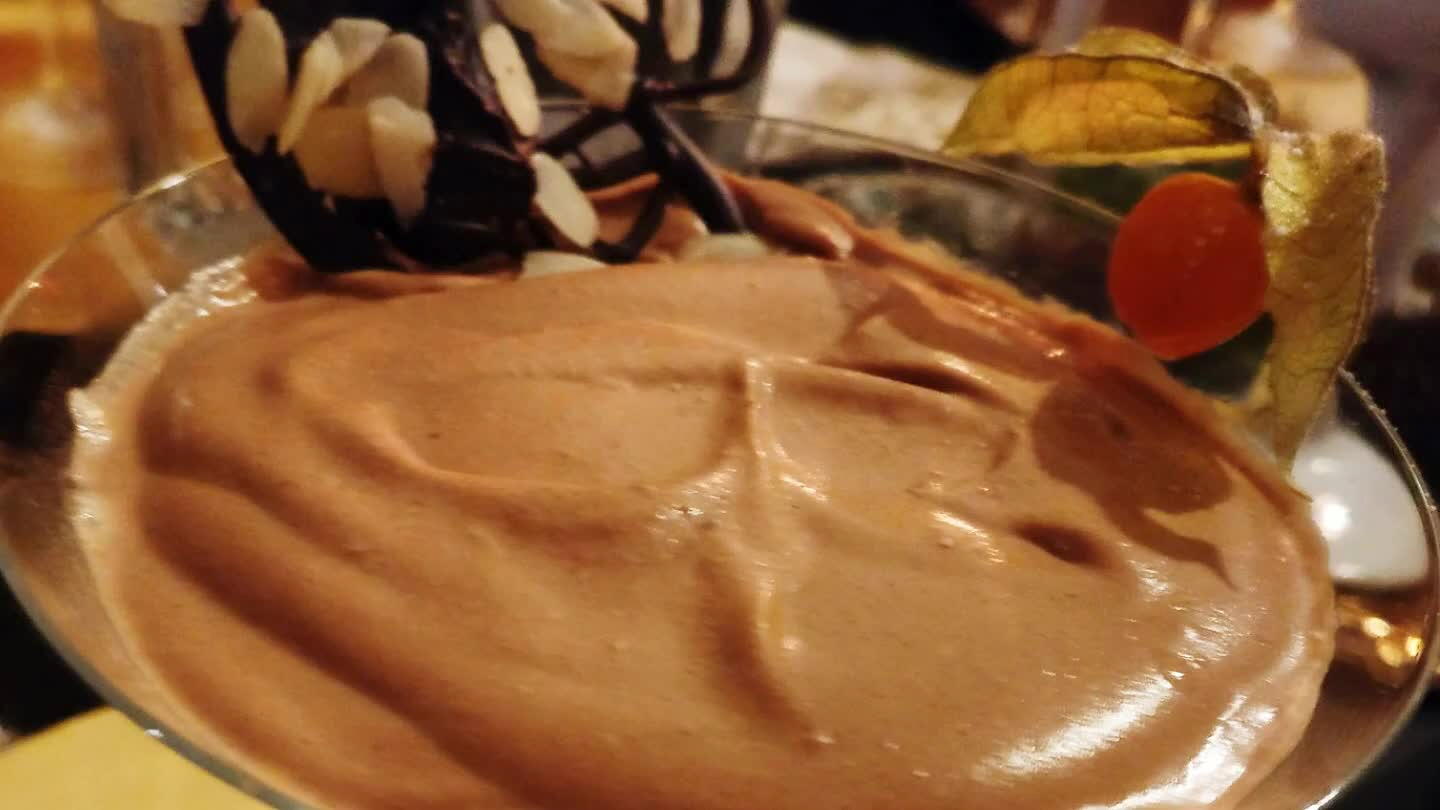 ... Podríamos poner virutas de chocolate o de frutos secos.. Es un poco a nuestro gusto
