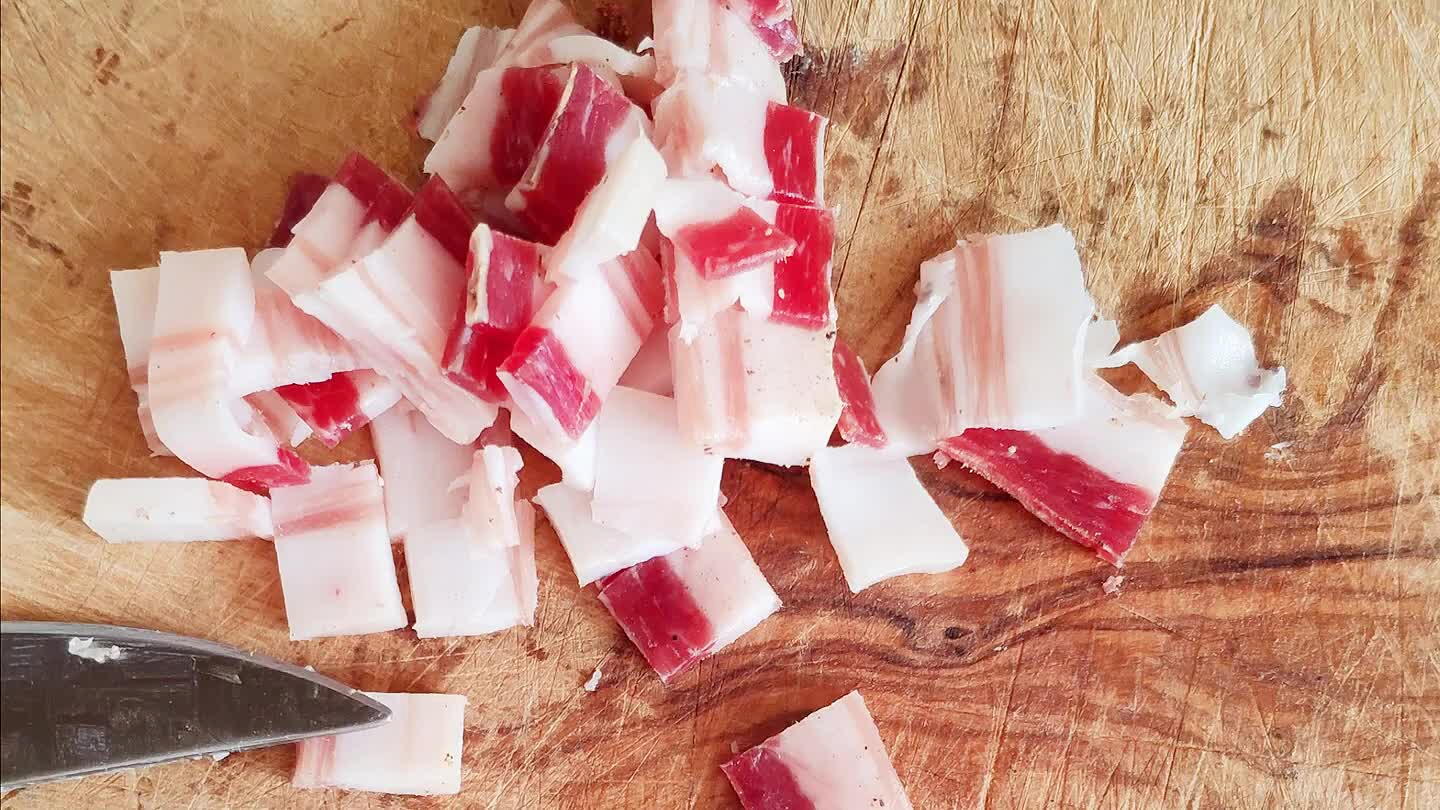 n un filo d'olio extravergine.
