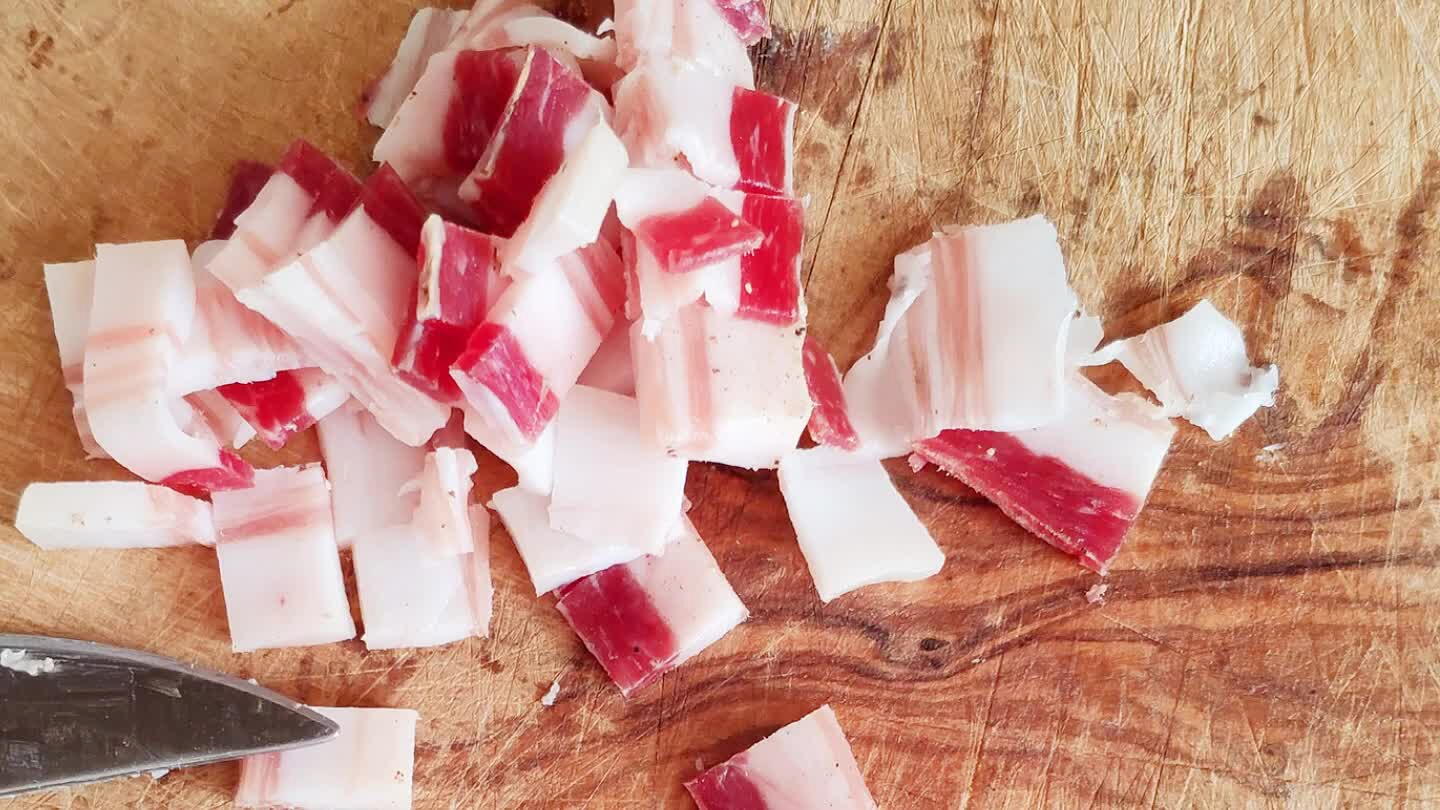 n un filo d'olio extravergine.