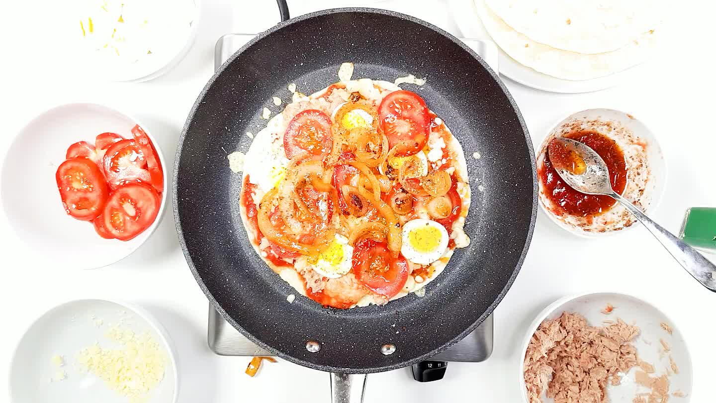 elt and cook the toppings.