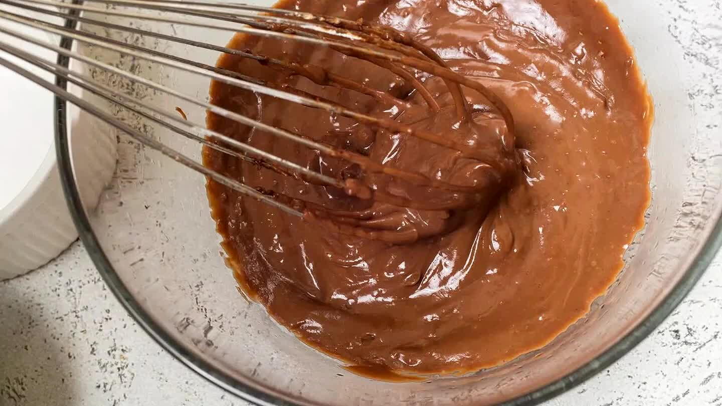 likes lumpy pudding!