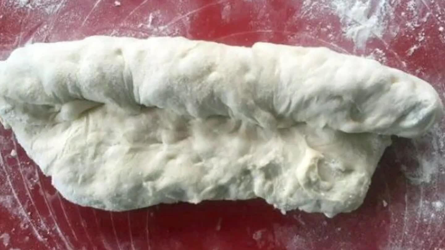 esto zatlačíme. To aby sa spoje dokonale prichytili v sebe a vznikla správna štruktúra striedky.