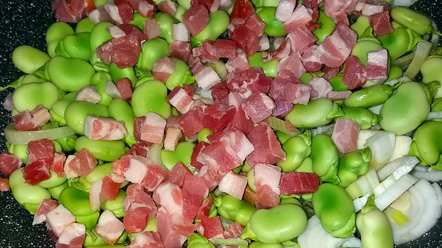 ntinuiamo la cottura x almeno altri 5 min.