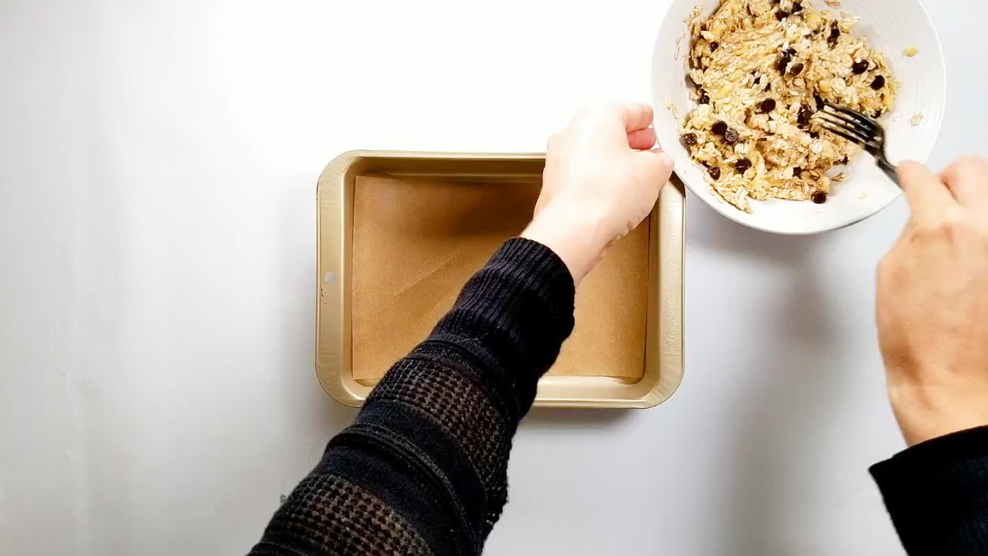 ace in the baking pan. Repeat with the rest of the mixture.