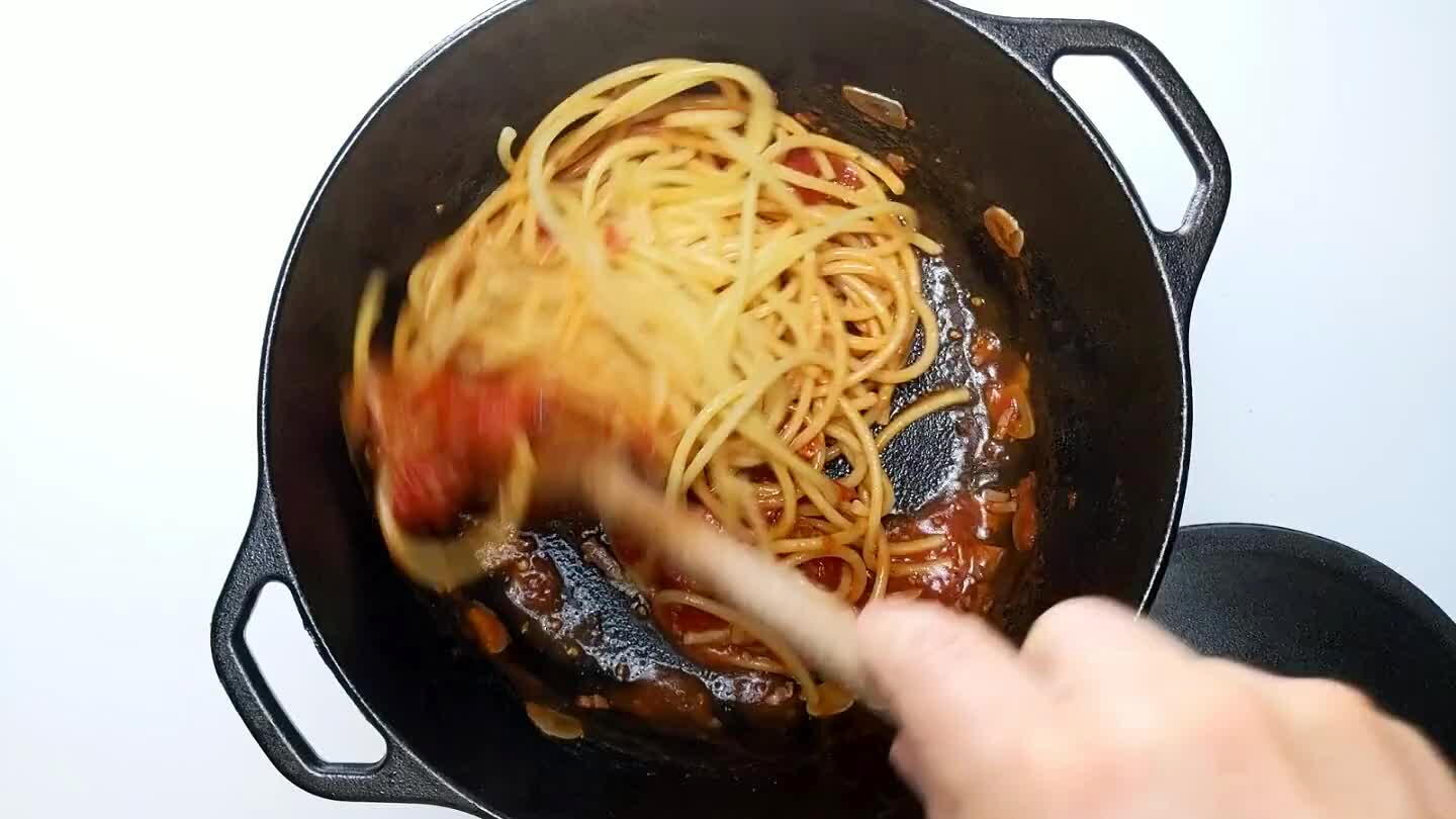 quid if the sauce gets too thick.
