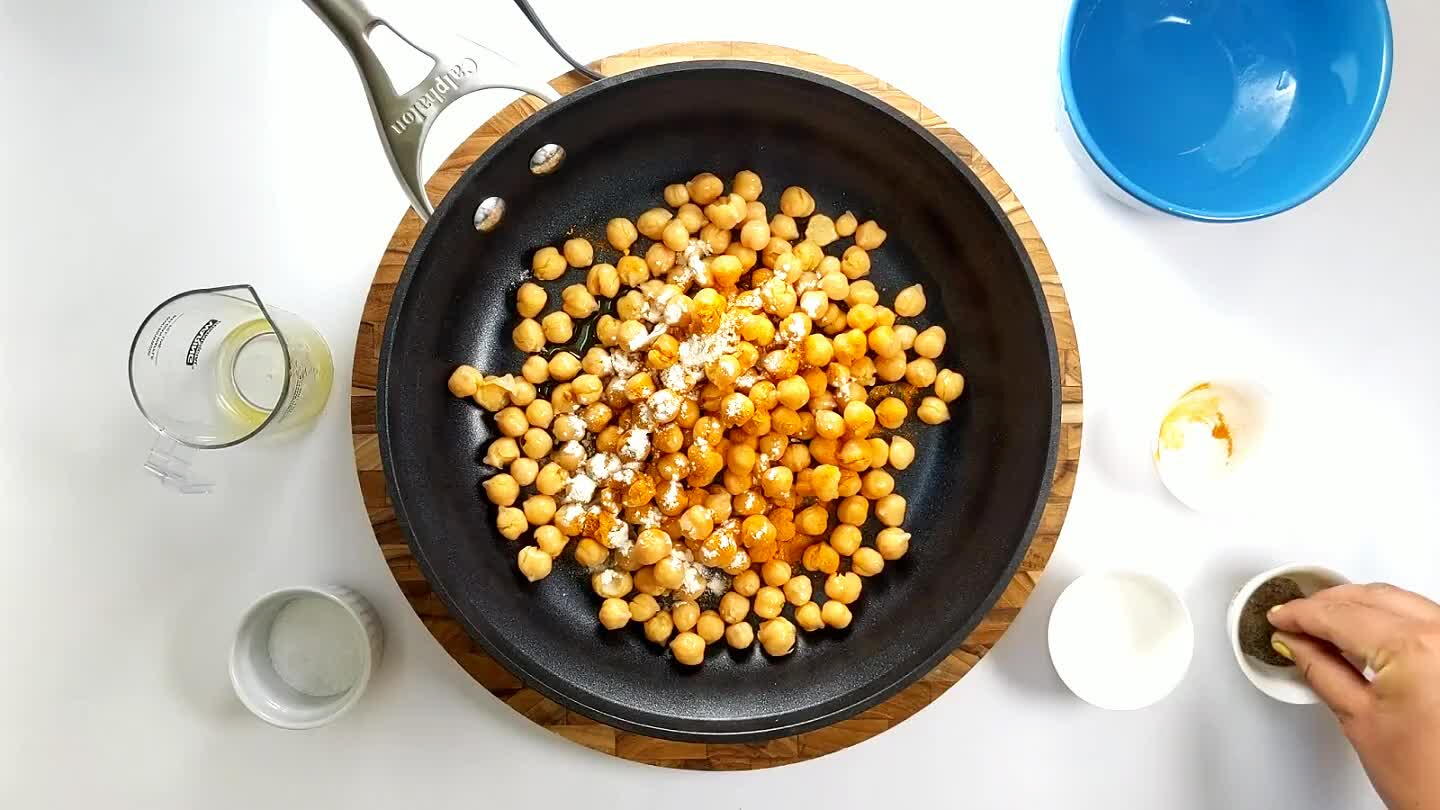 ide to cool. You can choose to use the air fryer, if so, after mixing all the spices, add set the airfryer to 400 F and fry for 10-13 minutes.