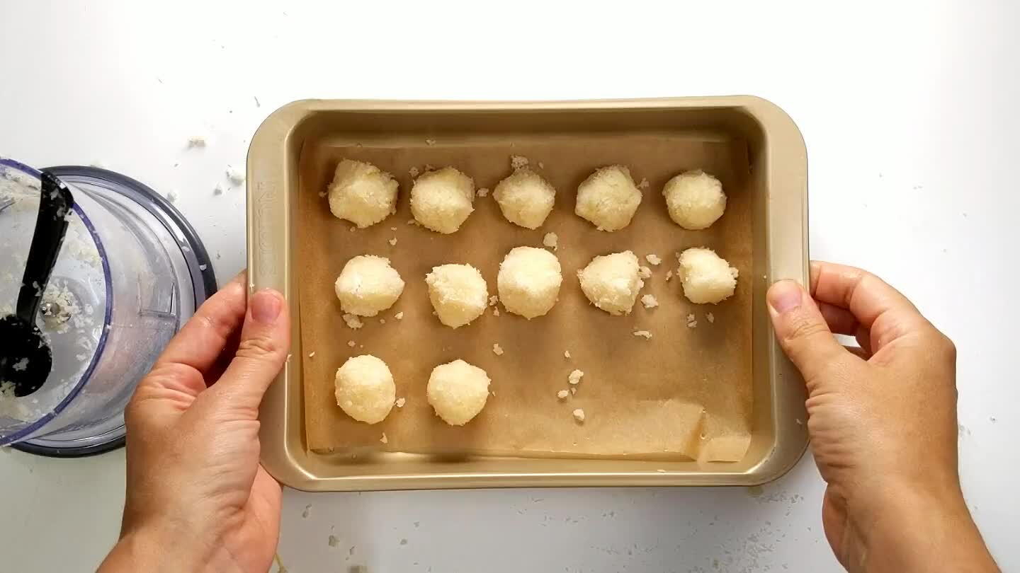 ve immediately, or store in airtight container in the fridge for up to a weeks in the fridge or in the freezer for much longer.