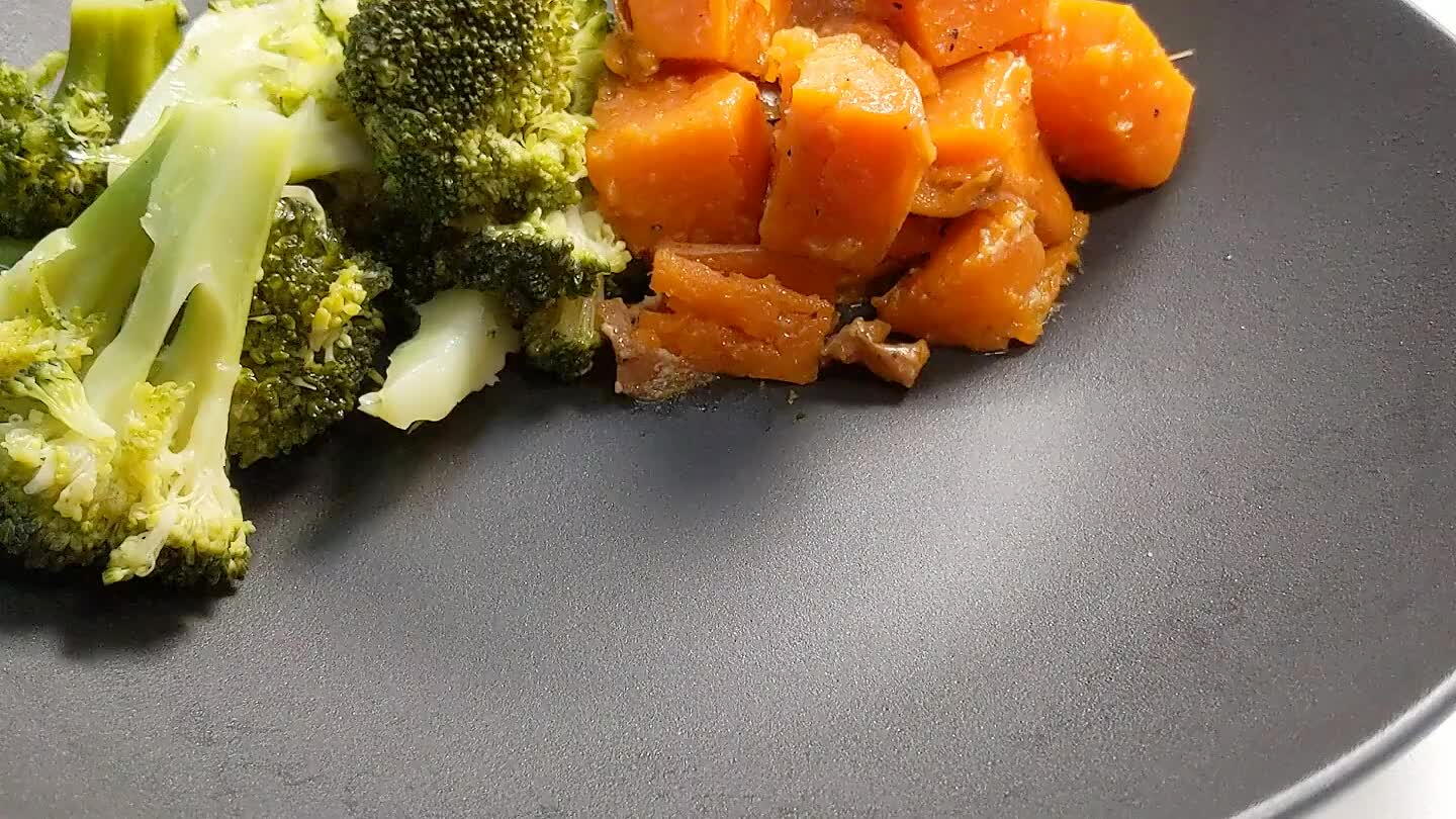 rest of your miso glaze on top. Serve immediately, and enjoy your 10 min hot dinner!