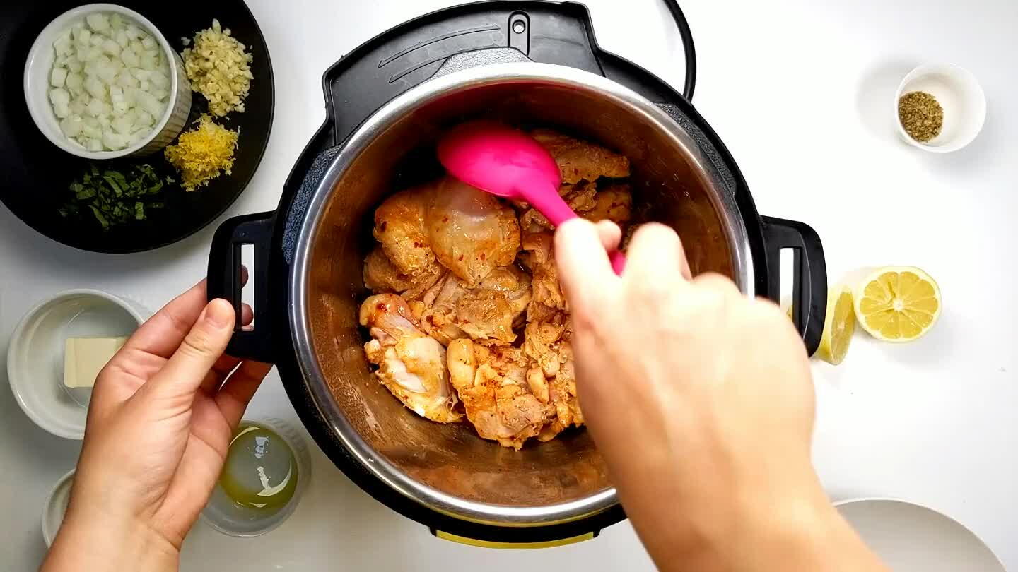 chicken is cooked, remove from the pot to finish preparing the sauce.
