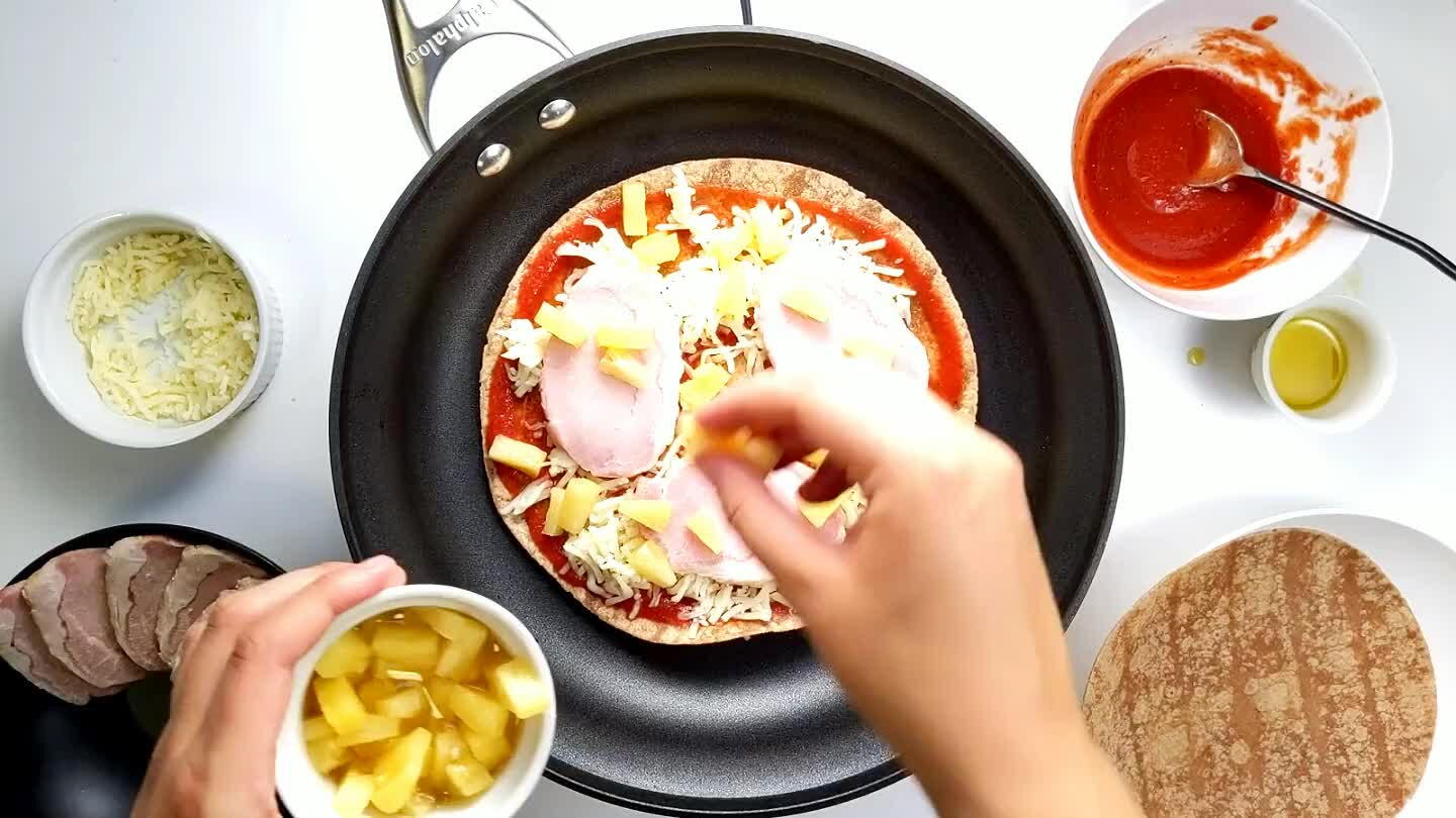 nd cook on medium for 5 minutes or until cheese is melted and meat is warm.