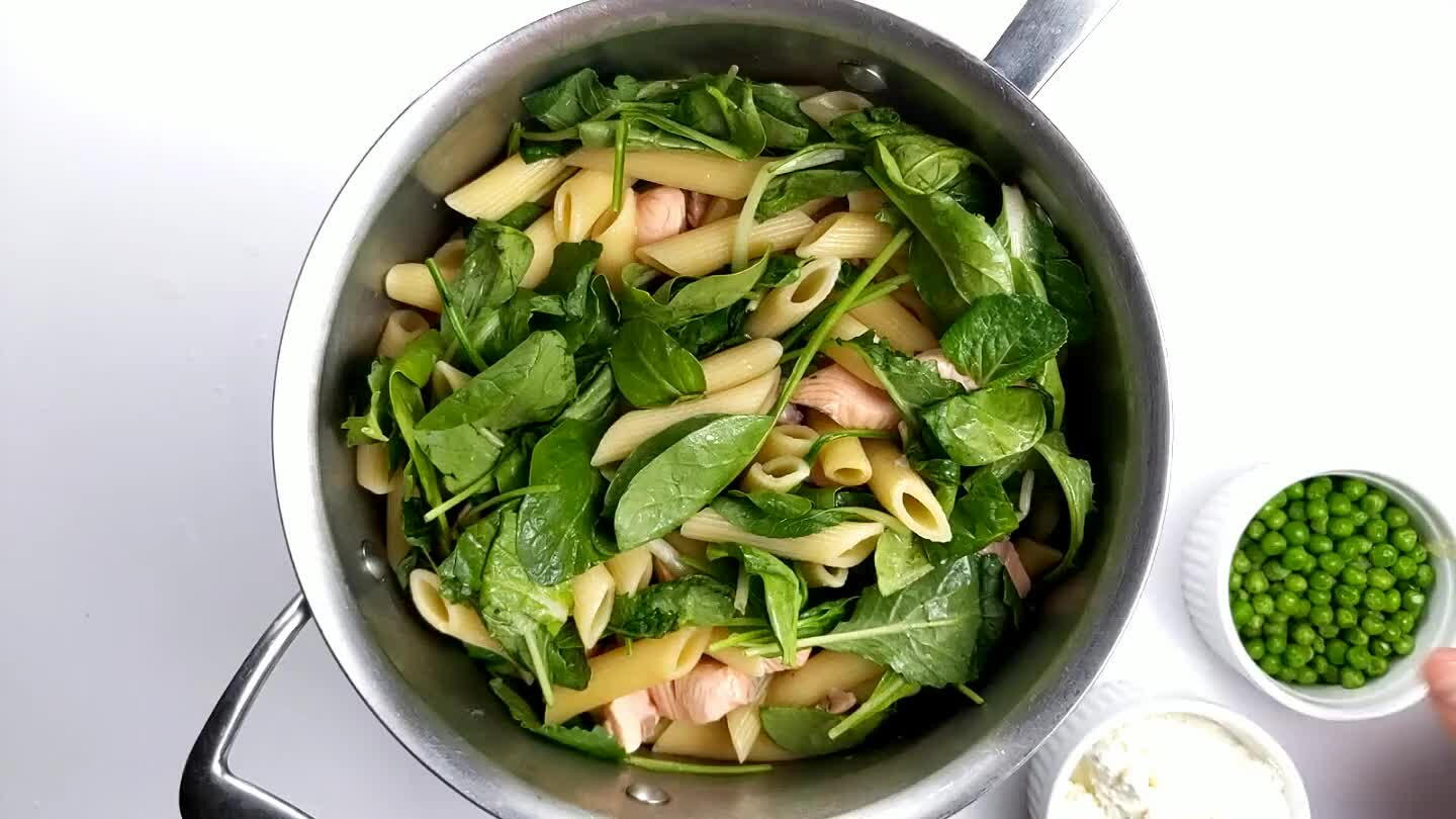 e the spinach and peas. When the spinach is wilted and the peas are warmed through, remove the pot from the heat.