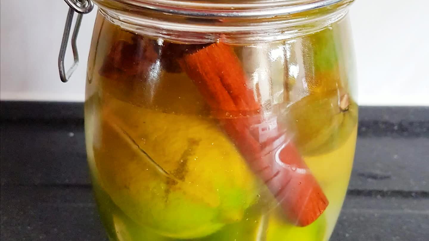 Zie het recept van een frisse salade onder het kopje salades.