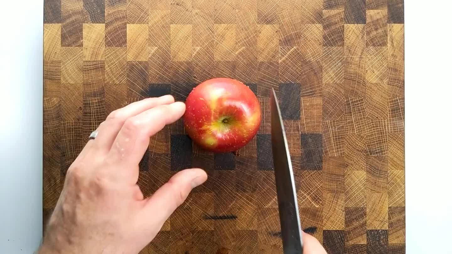 thin as possible. The slices will brown quickly. You might want to toss the apples in a little lemon juice to prevent this.