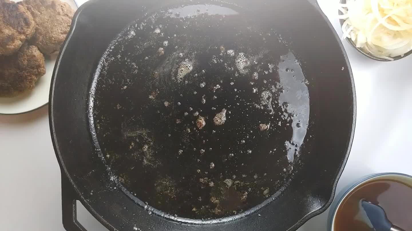 e onion, stirring frequently, until tender and beginning to brown.