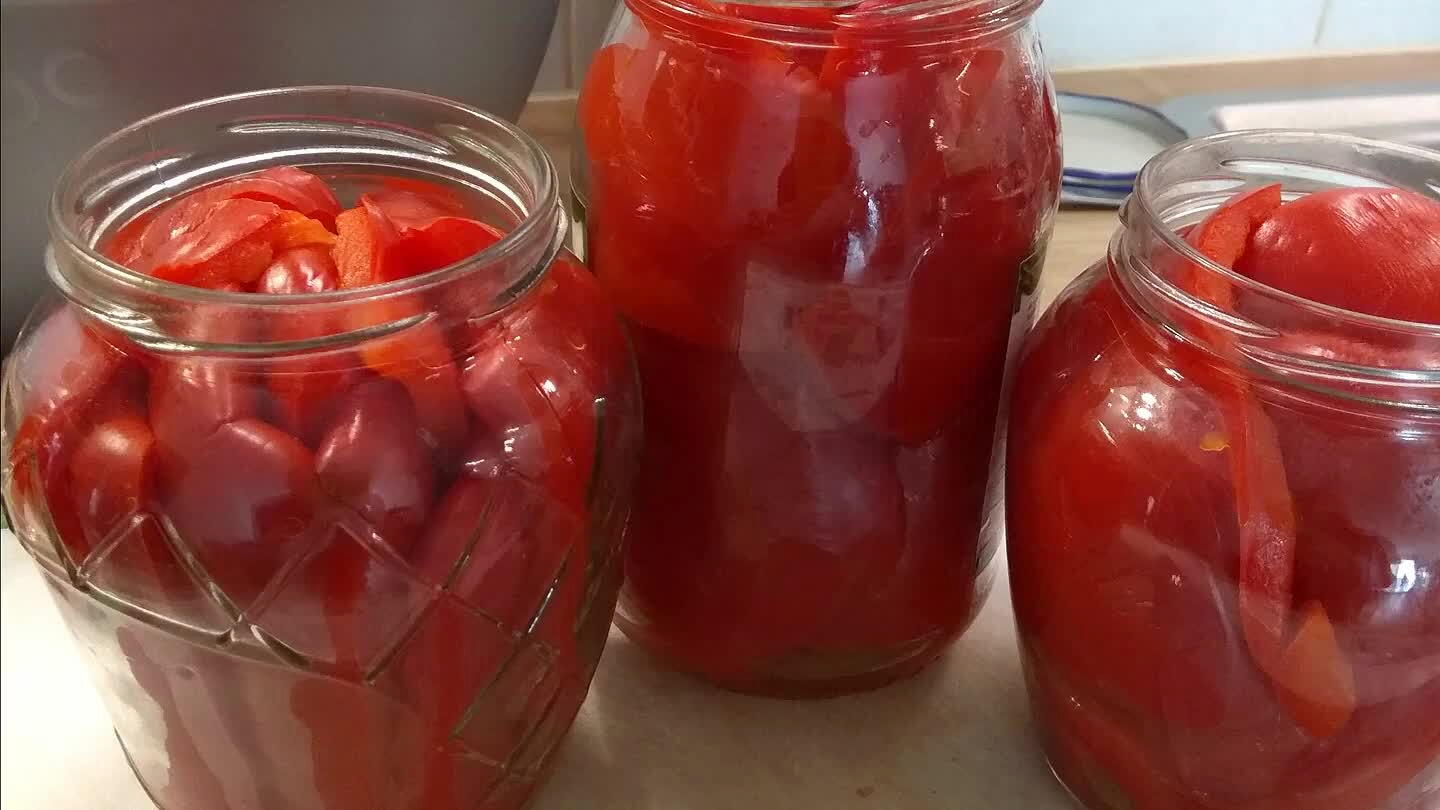 рячей водой в которой он варился чтобы не терял темпиратуру и приступайте к рассолу