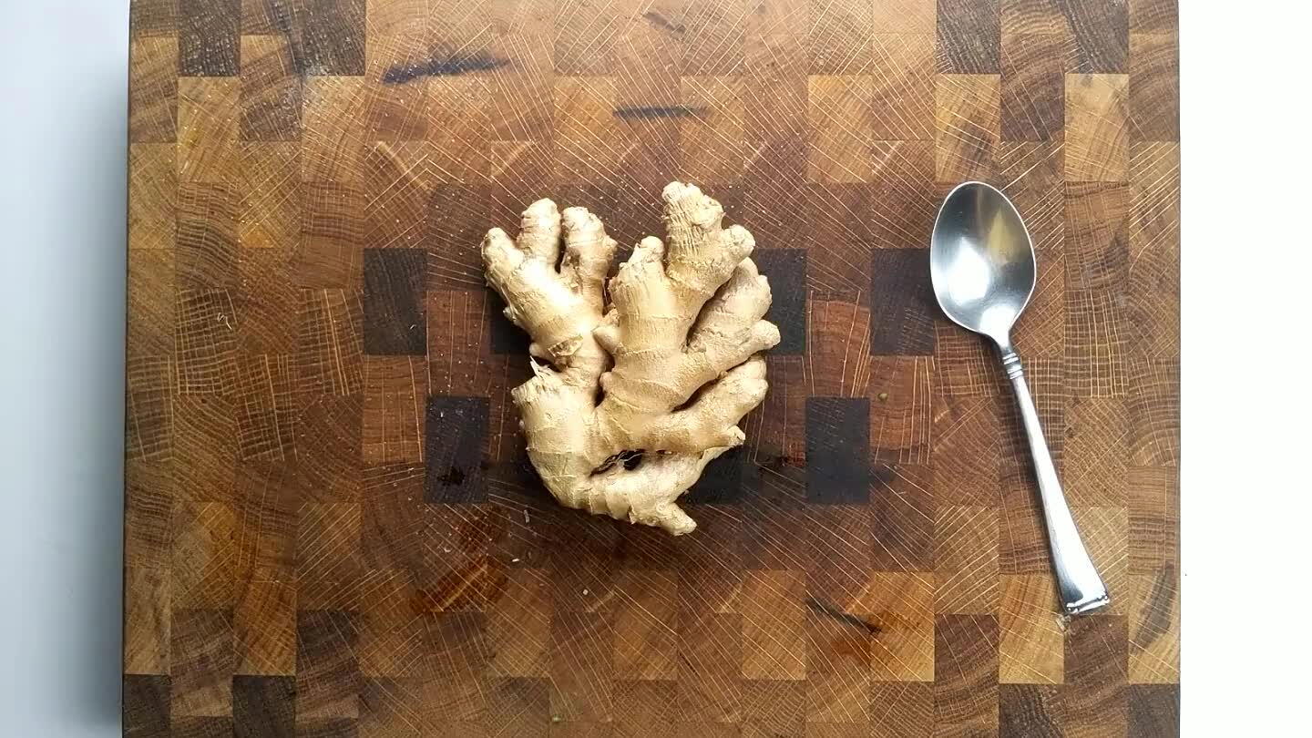 p, depending on the width of the ginger. Grate or mince the peeled ginger.