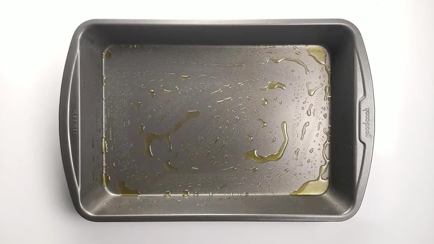 It might take a little teasing to get it to relax to the edges, just keep at it.