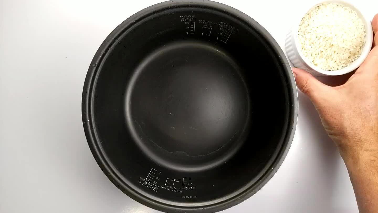 ttached recipe describing how to make white rice without a rice cooker.