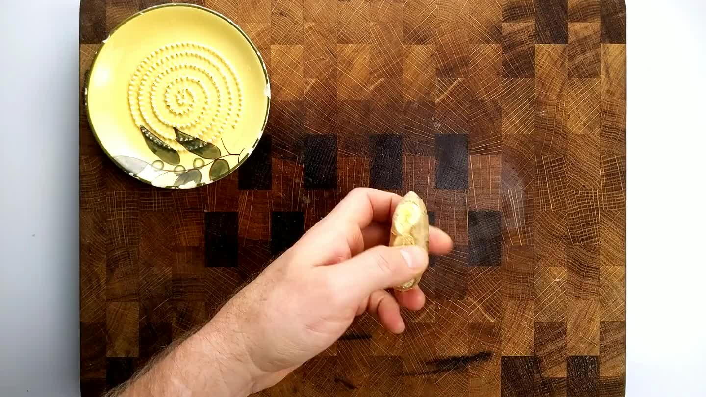 rd corners of a chunk of ginger. Grate or mince the ginger until you have about 1 Tbsp of finely chopped or grated ginger.