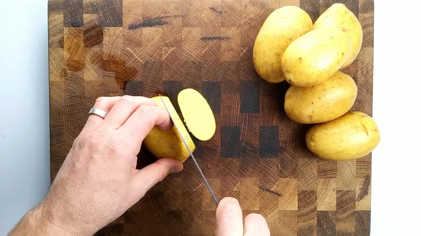 so that the rounds are as wide as possible.