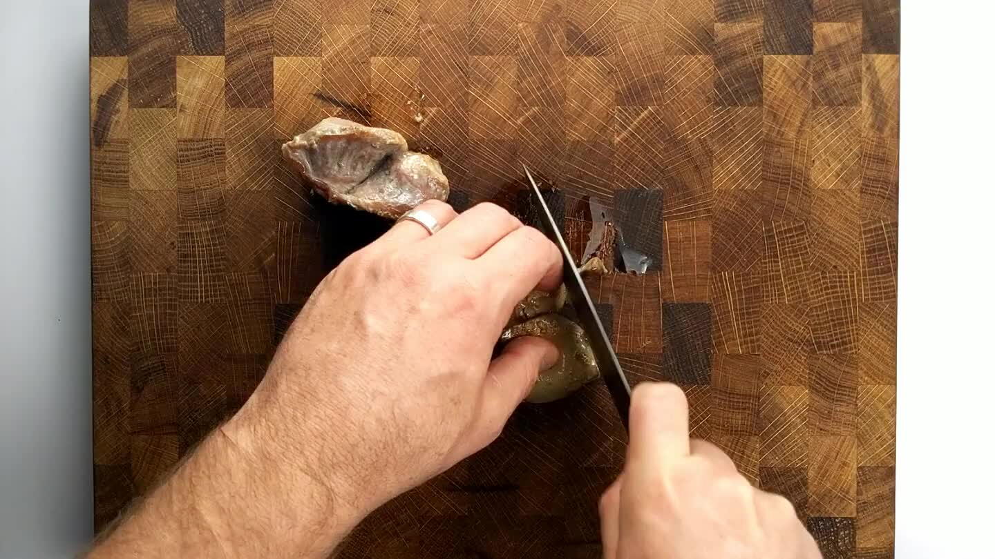 p).