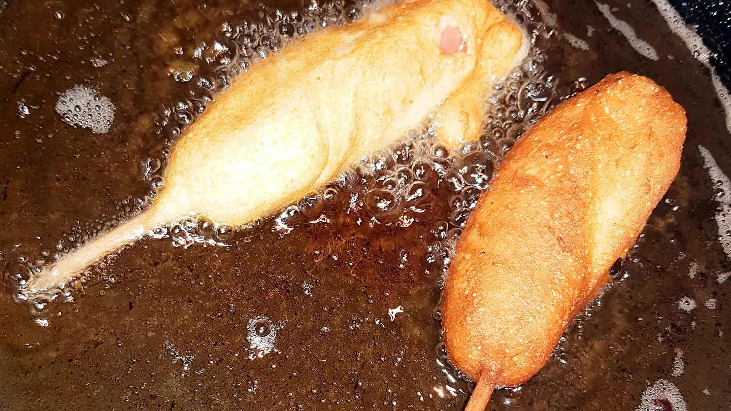 anybarnás nem lesz. (Csak a már jó forró olajba tegyük bele mert különben lejön a "panírja")